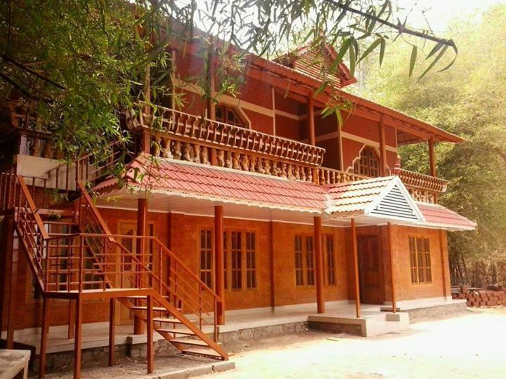 Elephant Valley Resort Pulpally Exterior photo